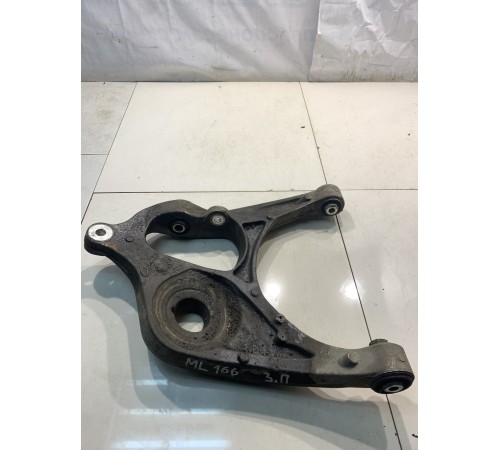 Рычаг подвески (задний, левый)