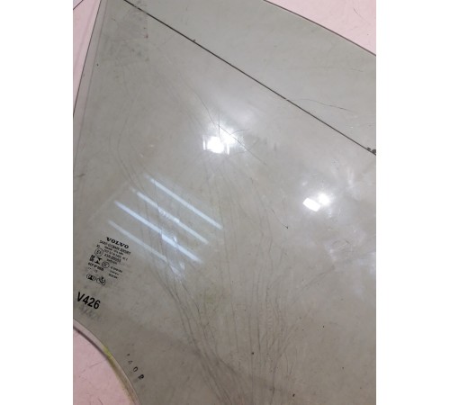 Стекло двери (переднее, правое)