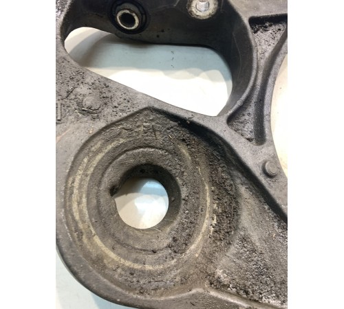 Рычаг подвески (задний, левый)