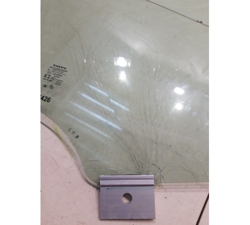 Стекло двери (переднее, правое)