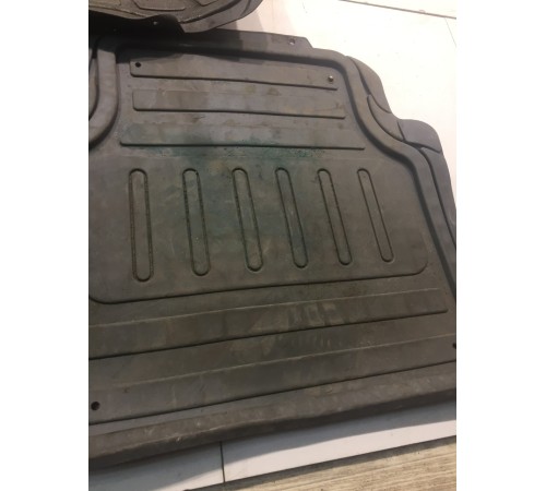 Коврики салона (не комплект)