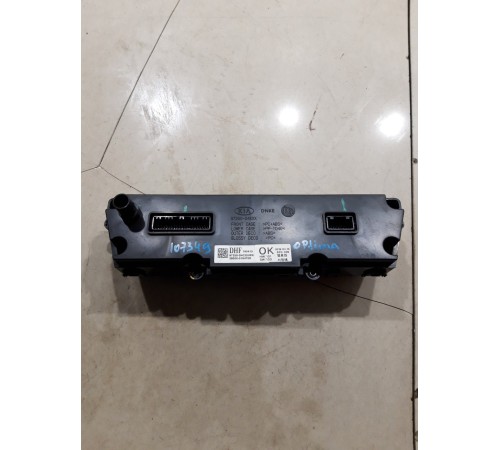 Блок управления климатом(передний)