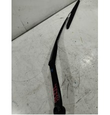 Поводок стеклоочистителя правый