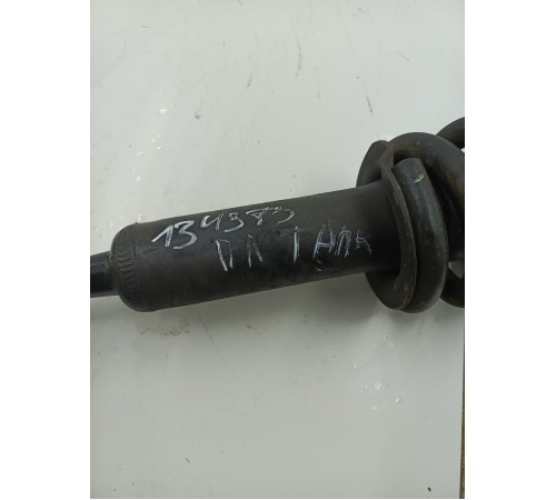 Амортизатор передний левый