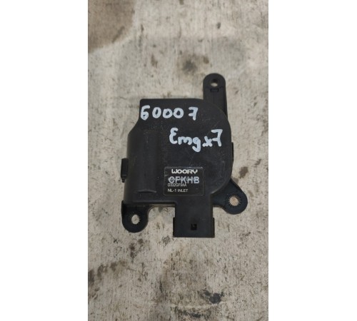 Моторчик привода заслонок отопителя