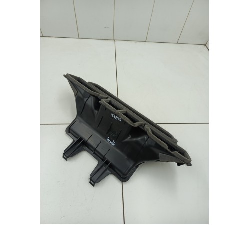 Воздуховод салона