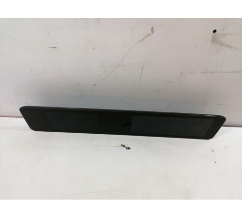 Дисплей панели приборов и мультимедиа