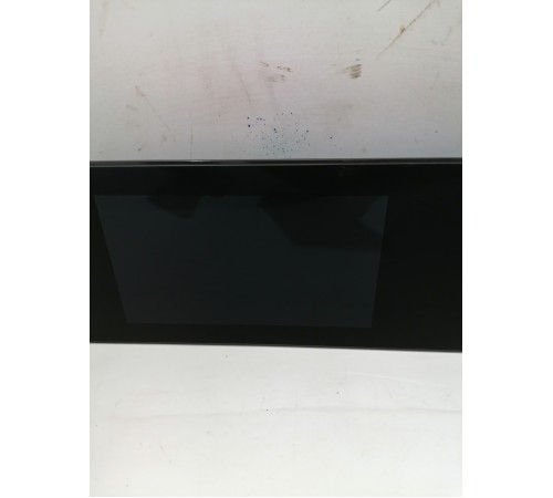 Дисплей панели приборов и мультимедиа