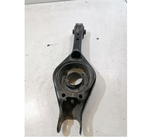 Рычаг подвески задний левый