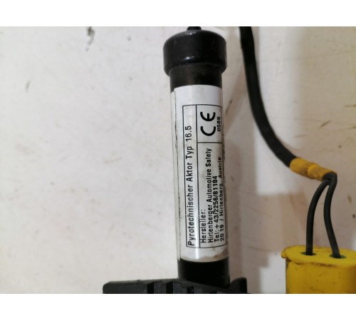 Пиропатрон петли капота левый