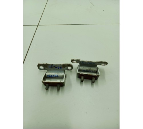 Комплект петель крышки багажника 2 шт.