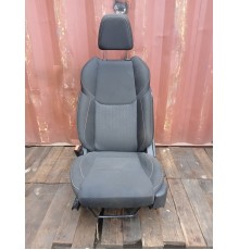 Сиденье переднее левое