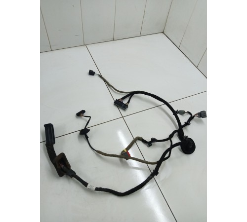 Электропроводка двери передняя левая