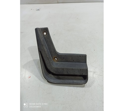 Брызговик (задний правый)