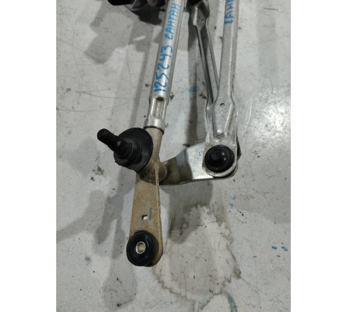 Трапеция стеклоочистителей в сборе