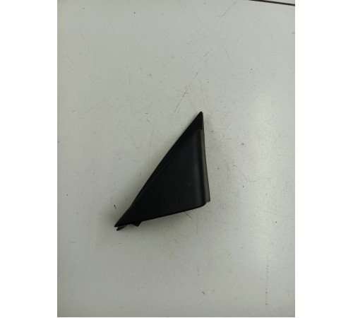 Уголок двери передний правый