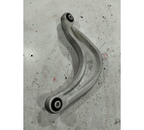 Рычаг подвески(задний правый)