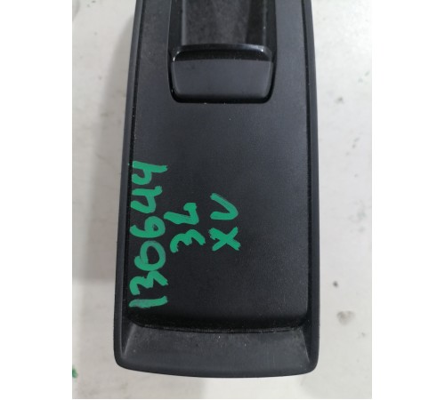 Кнопка стеклоподъемника задняя левая