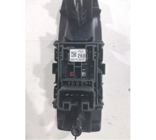 Кнопка стеклоподъемника задняя левая