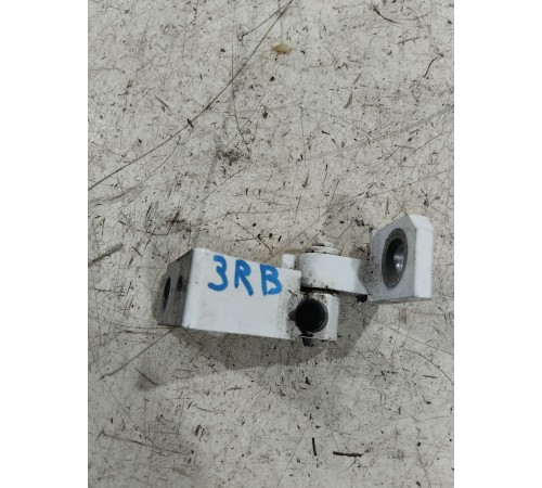 Петля двери задняя правая верхняя