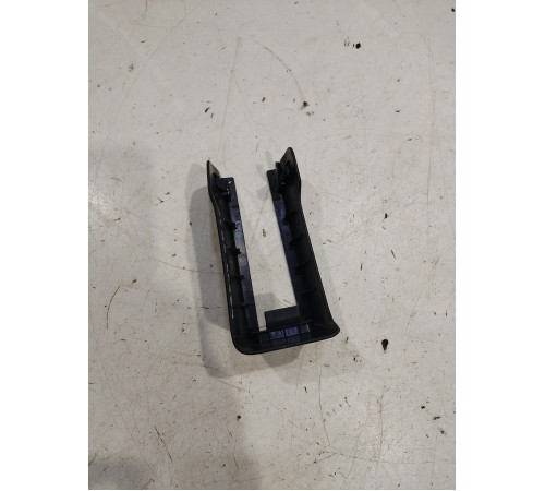 Накладка крепления сиденья