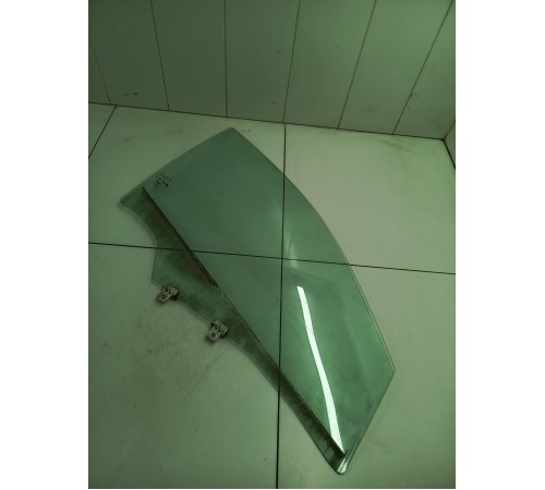 Стекло двери переднее правое