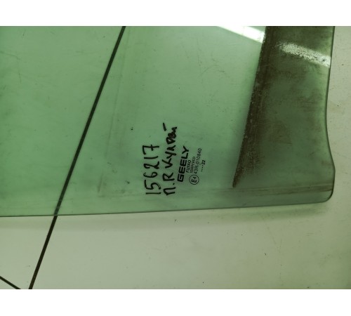 Стекло двери переднее правое