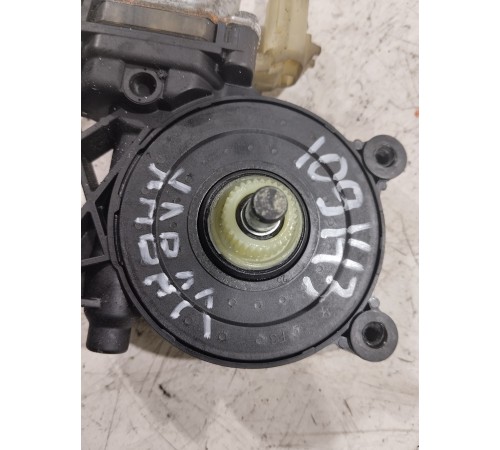 Моторчик стеклоподъемника (передний правый)