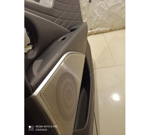 Обшивка двери(задняя правая)