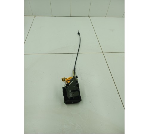 Замок двери передний правый