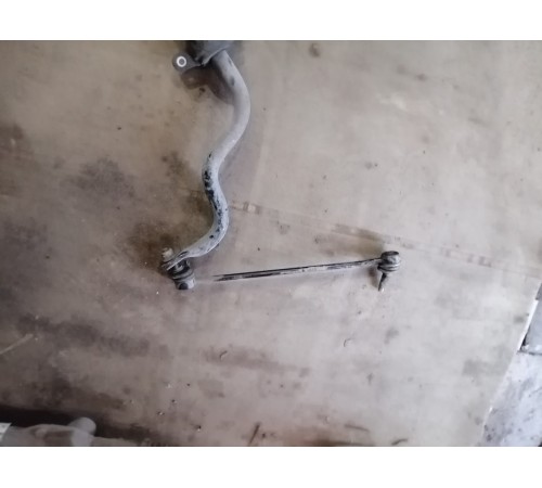 Стабилизатор передний