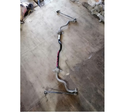 Стабилизатор передний