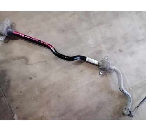 Стабилизатор передний