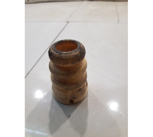 Отбойник переднего амортизатора правый