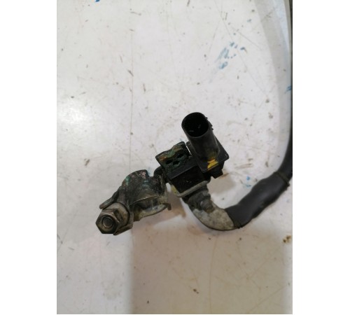 Клемма аккумулятора