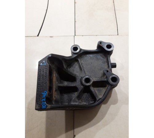 Опора двигателя левая