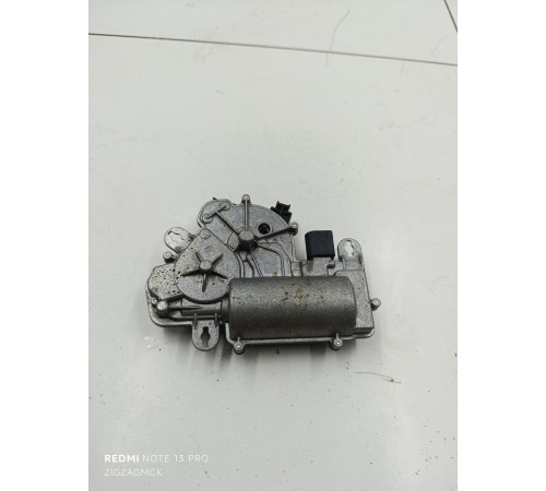 Доводчик крышки багажника