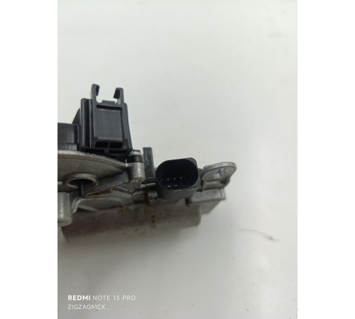 Доводчик крышки багажника