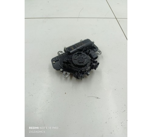 Доводчик крышки багажника