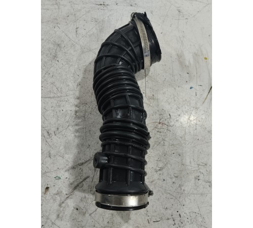 Патрубок воздушного фильтра