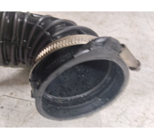 Патрубок воздушного фильтра