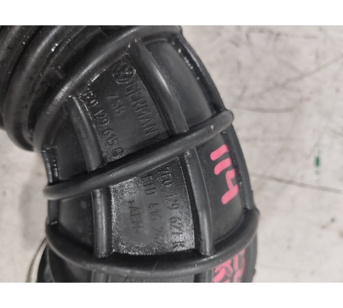 Патрубок воздушного фильтра