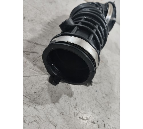 Патрубок воздушного фильтра