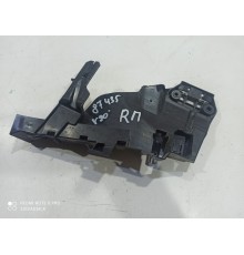 Кронштейн(крепление) панели двери передний правый