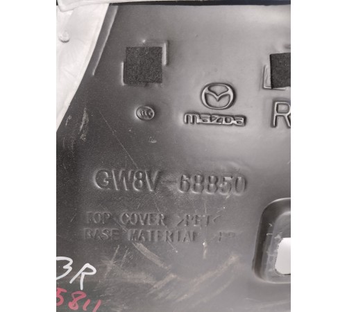 Обшивка багажника правая