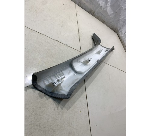 Обшивка стойки (передняя, левая)