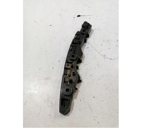 Кронштейн переднего бампера правый