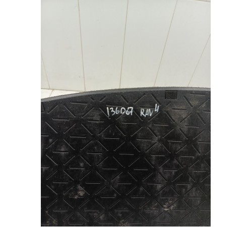 Пол багажника