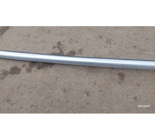 Рейлинг крыши правый