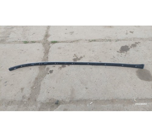 Рейлинг крыши правый